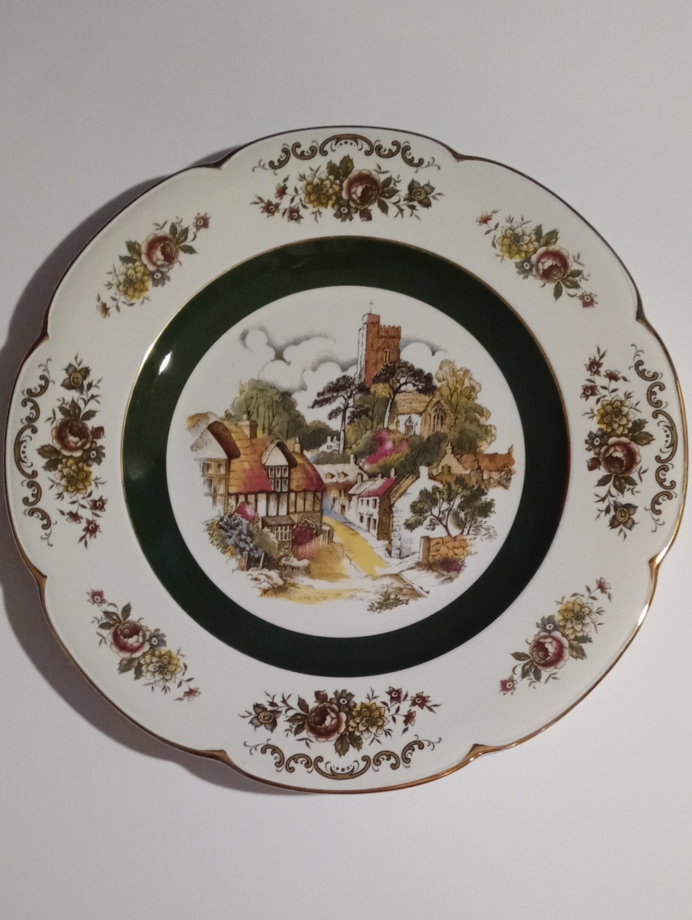 Vintage Wood & Sons Ascot Service Plate 10.5 Inches In Diameter Wall Plate
